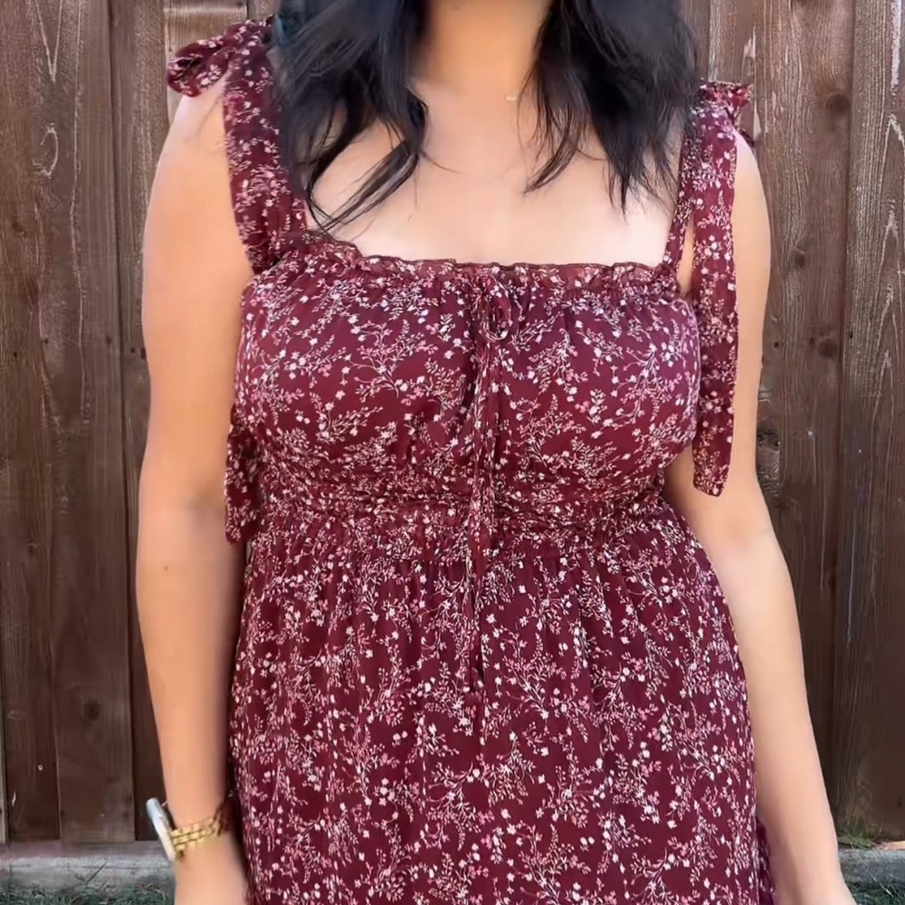 Trixxi Burgundy Floral Midi Dress - Picture 2 of 3